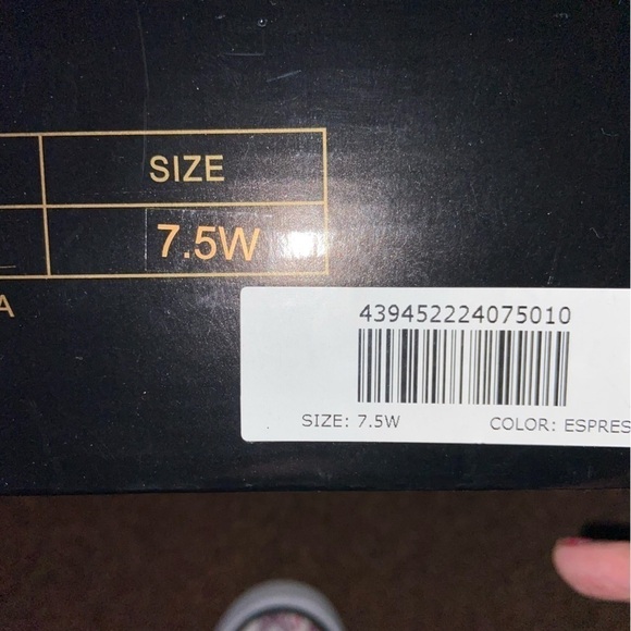 NWT Diane Gilman ankle boot with wedge heel, zipper, Velcro, laces and style. - Picture 8 of 9